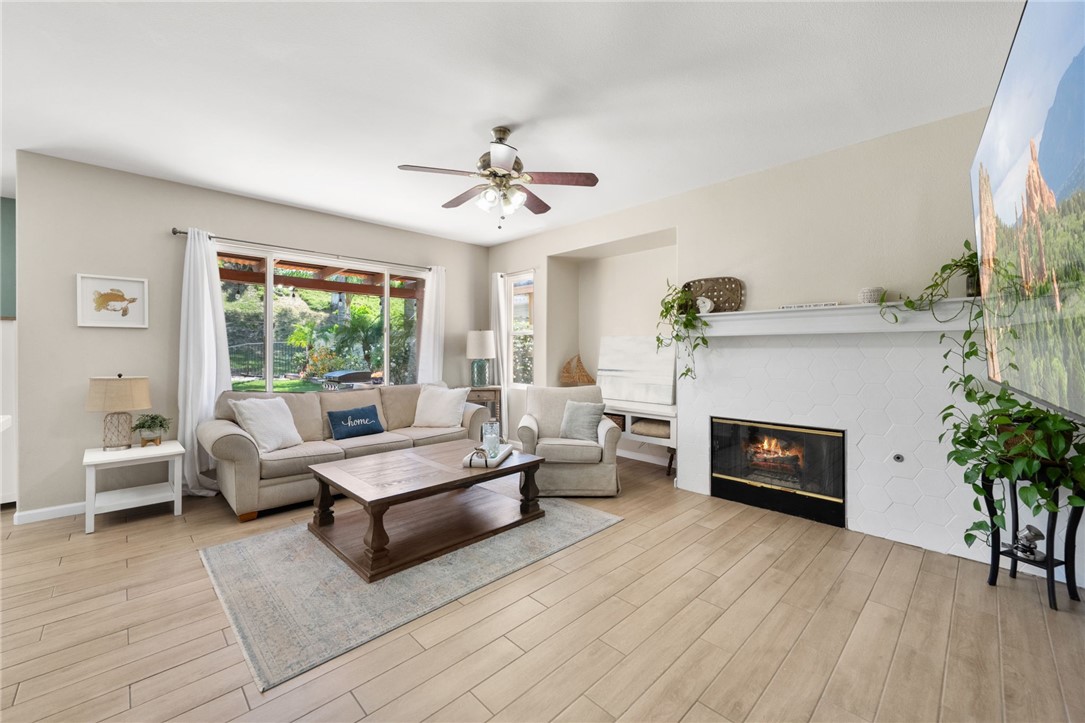 41309 Pine Tree Circle Temecula, CA 92591 - Photo 17 of 48 Family room with firepace