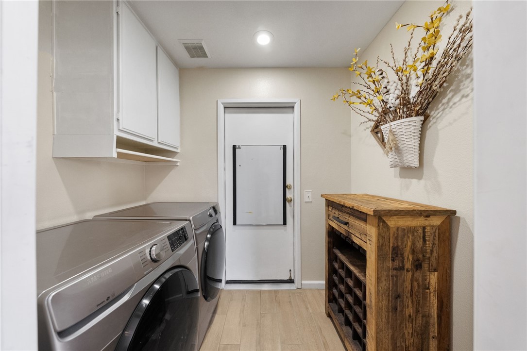 41309 Pine Tree Circle Temecula, CA 92591 - Photo 23 of 48 Indoor laundry room