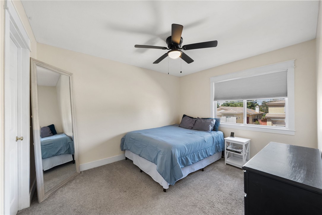 41309 Pine Tree Circle Temecula, CA 92591 - Photo 27 of 48 Guest bedroom 2