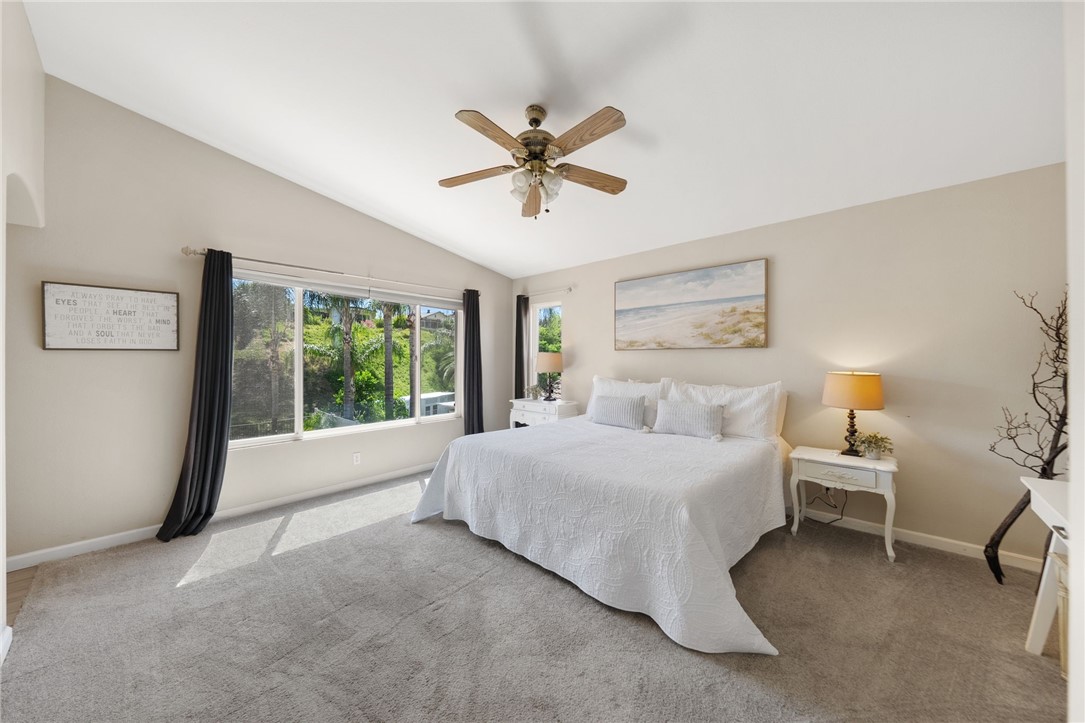 41309 Pine Tree Circle Temecula, CA 92591 - Photo 34 of 48 Primary suite