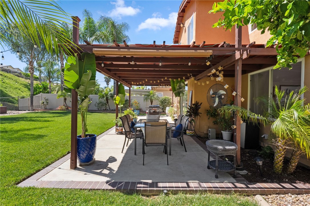 41309 Pine Tree Circle Temecula, CA 92591 - Photo 41 of 48