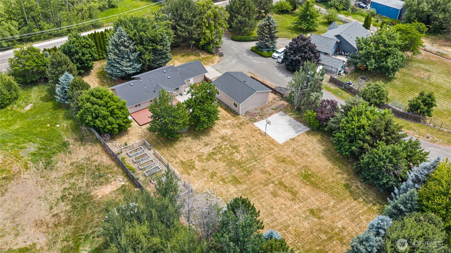 611 East Kyllo Road Ellensburg, WA 98926 - Photo 7 of 39