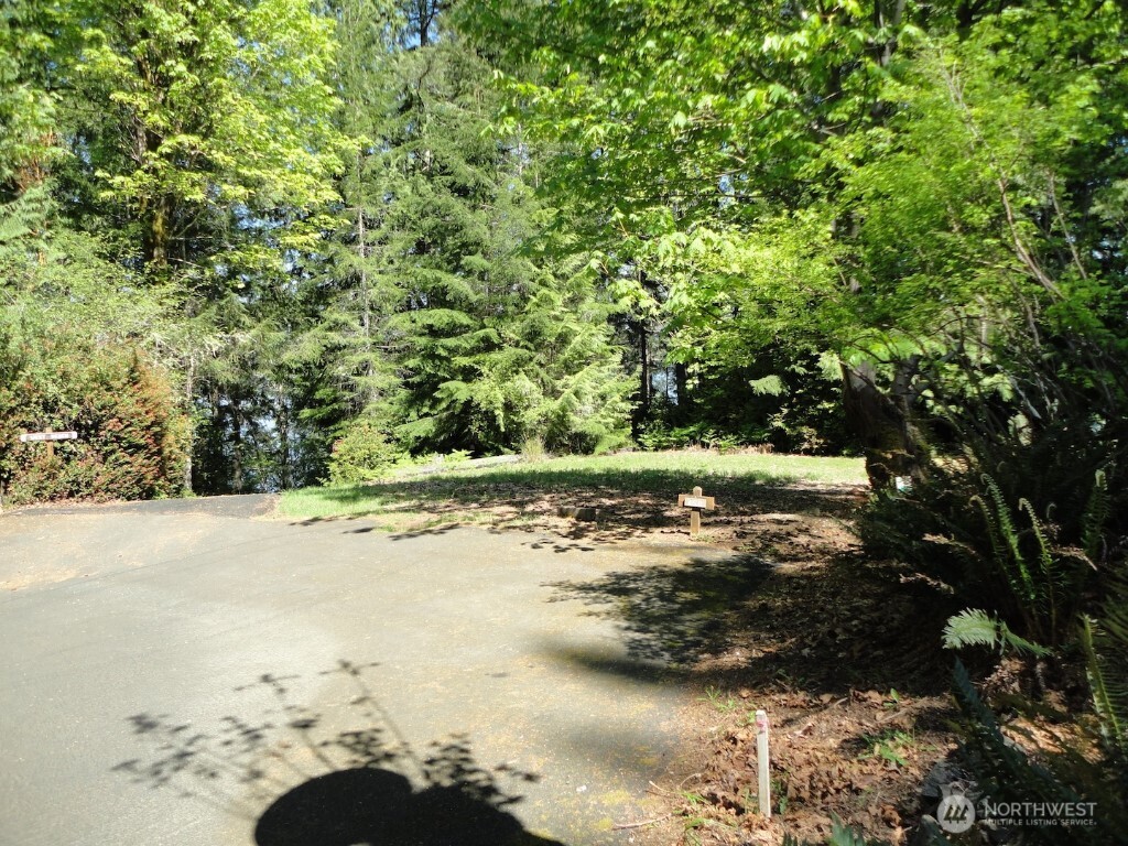 758 East Promontory Road Shelton, WA 98584 - Photo 2 of 3
