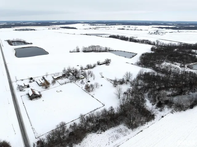 $399,900 | 12265 Mindale Road, La Prairie, IL 62346