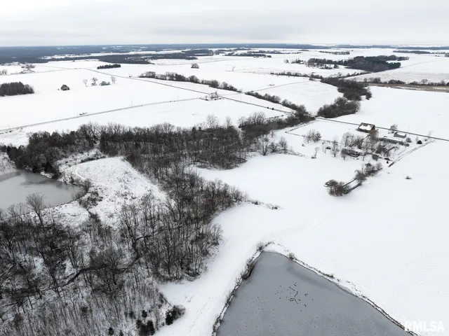 $399,900 | 12265 Mindale Road, La Prairie, IL 62346