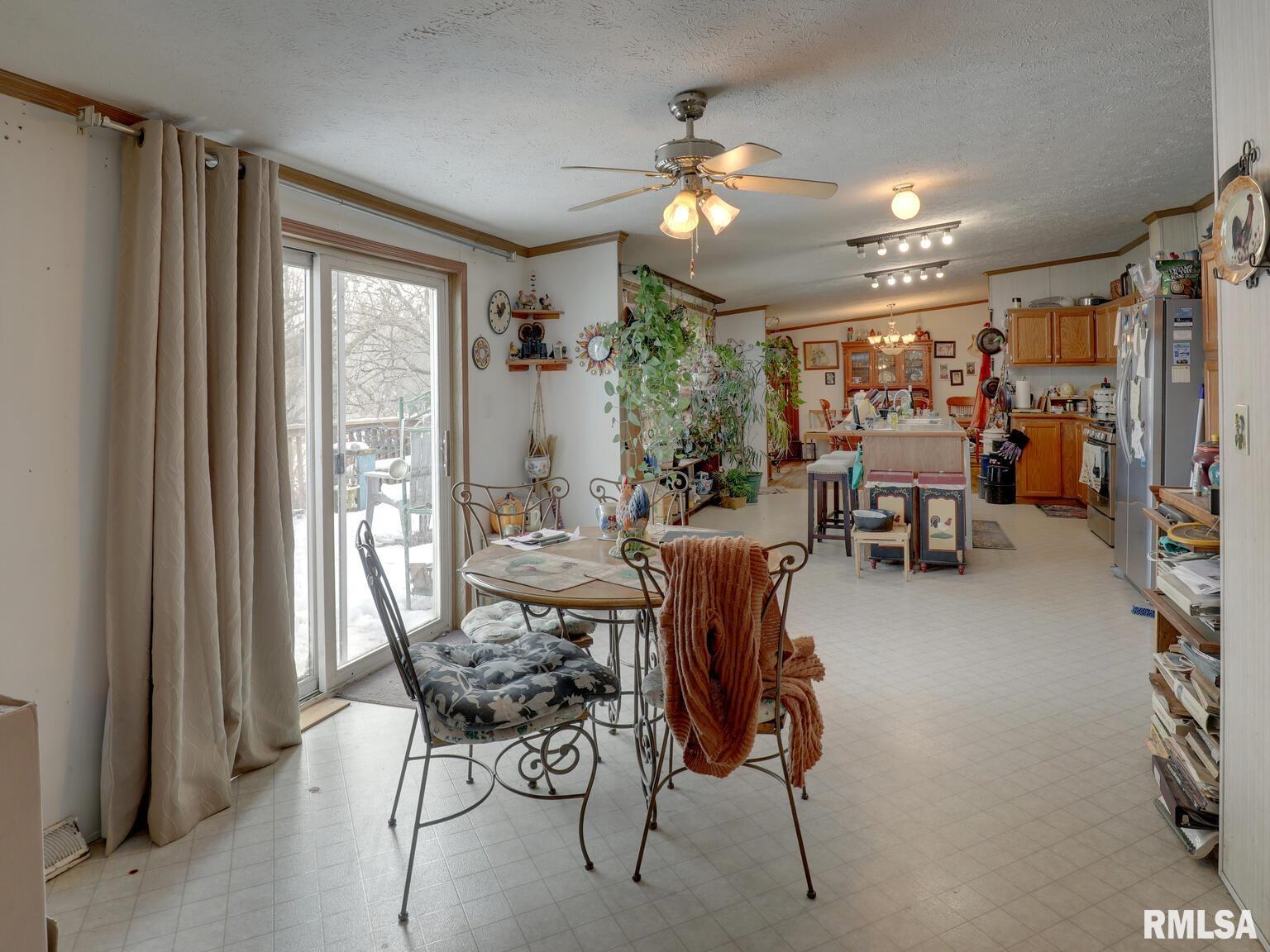 12265 Mindale Road La Prairie, IL 62346 - Photo 6 of 47