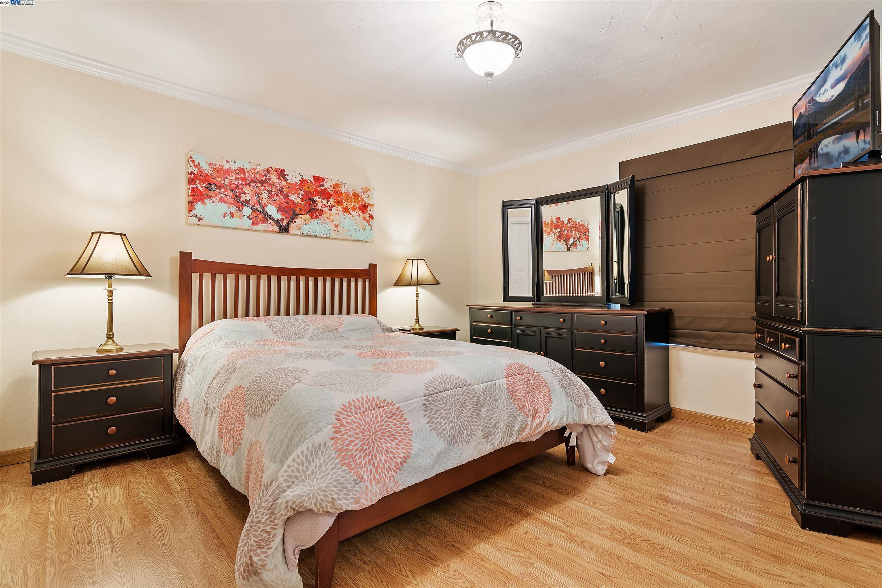 385 Camelback Road, Unit 2 Pleasant Hill, CA 94523 - Photo 13 of 19 a bedroom with a bed and a night stand