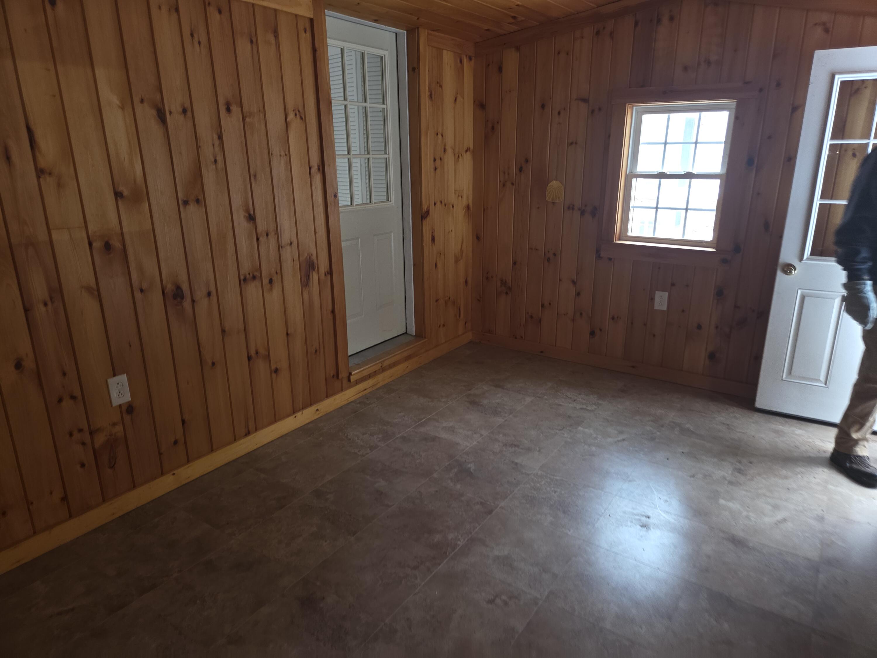 373 Middle Road Fairfield, ME 04937 - Photo 8 of 33 20251206_103736