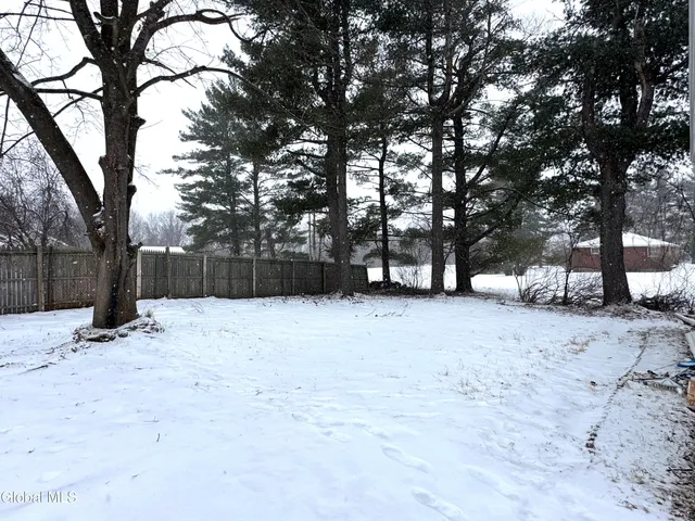 $339,000 | 25 Glenmore Road, North Greenbush, NY 12180