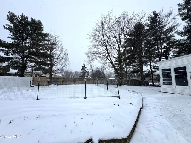 $339,000 | 25 Glenmore Road, North Greenbush, NY 12180