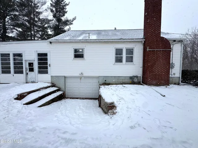 $339,000 | 25 Glenmore Road, North Greenbush, NY 12180