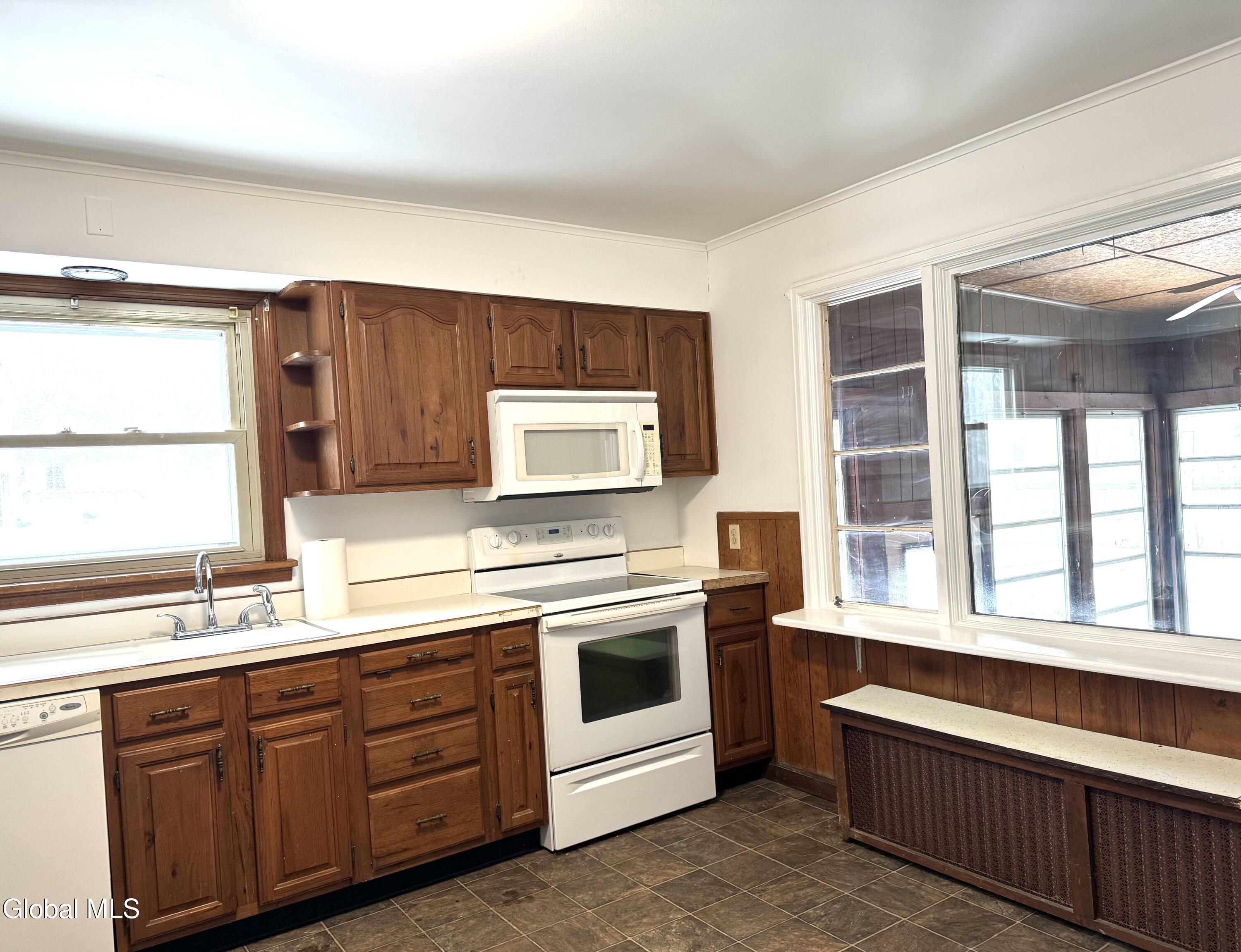 25 Glenmore Road North Greenbush, NY 12180 - Photo 5 of 27 IMG_6480