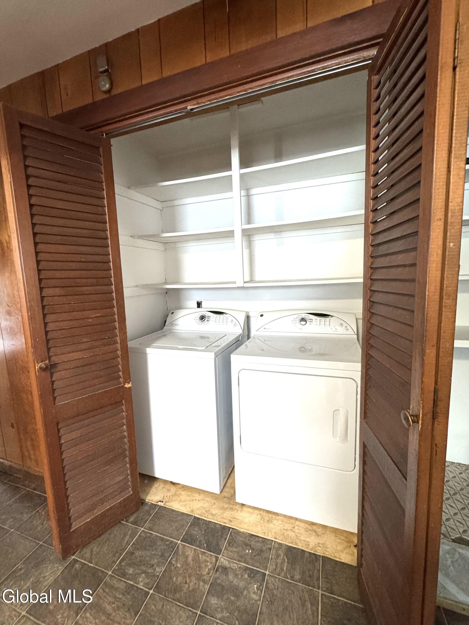 25 Glenmore Road North Greenbush, NY 12180 - Photo 7 of 27 IMG_6458