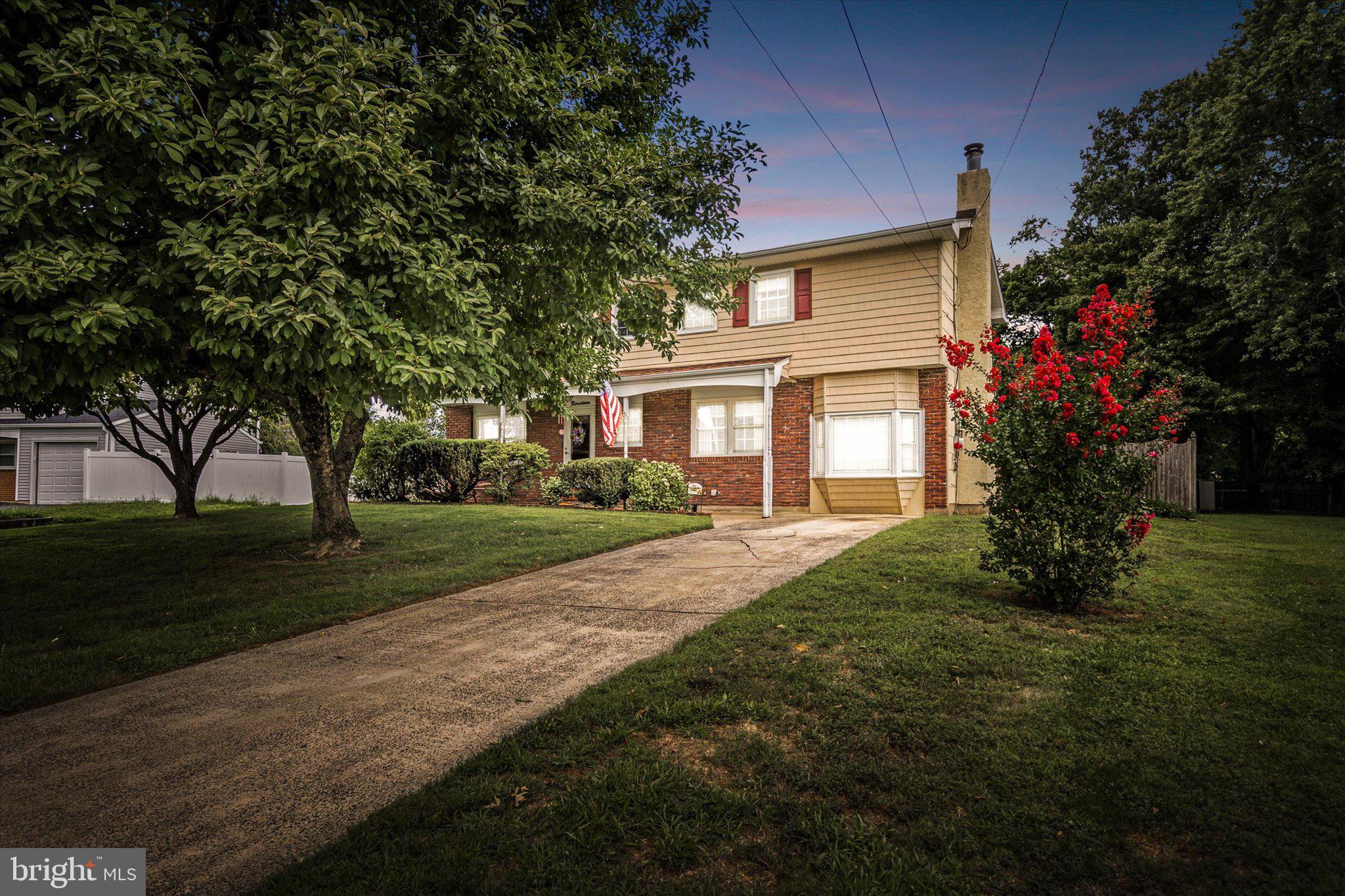 19 Clive Court Ewing, NJ 08638 - Photo 2 of 36