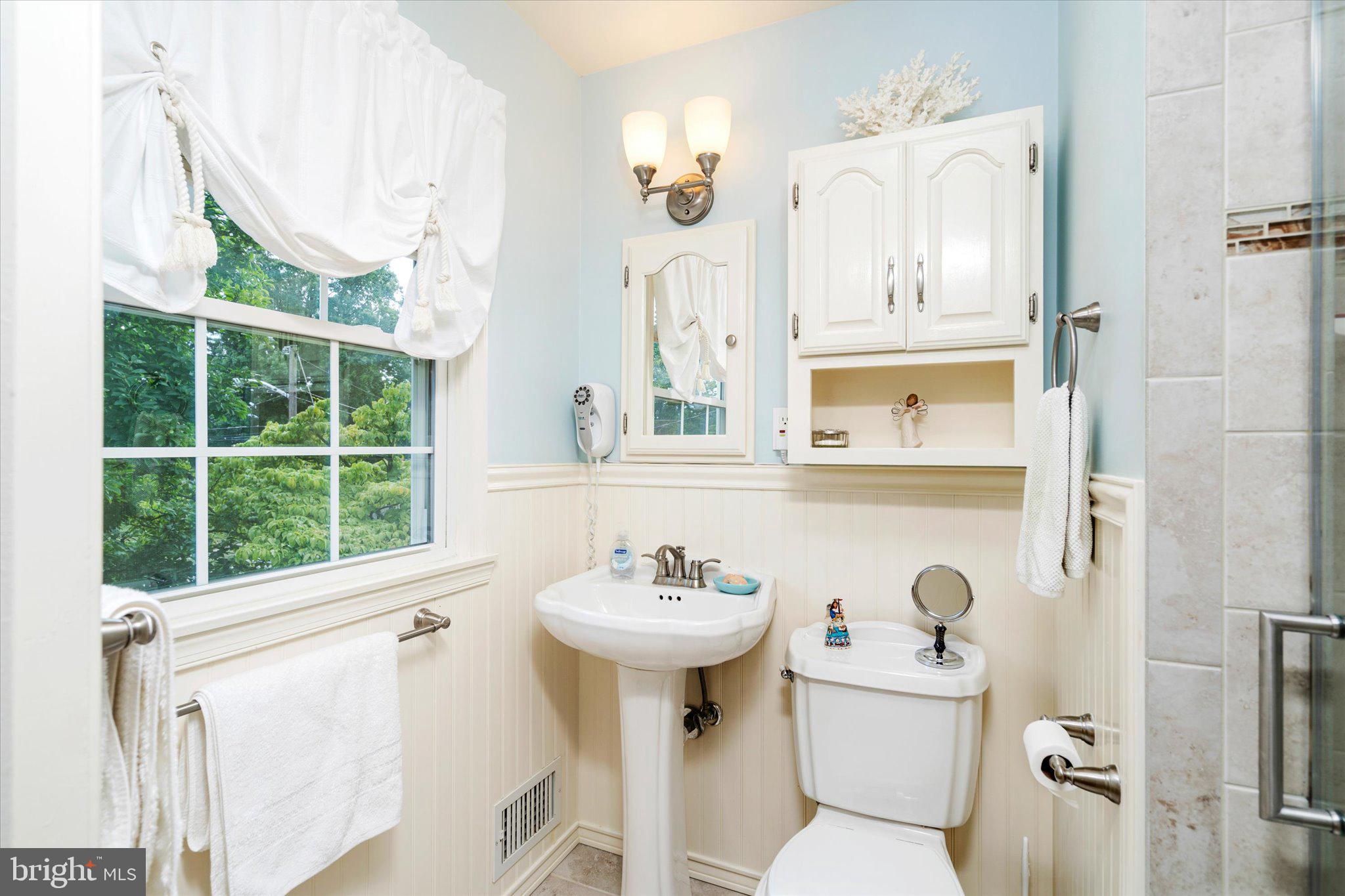 19 Clive Court Ewing, NJ 08638 - Photo 23 of 36