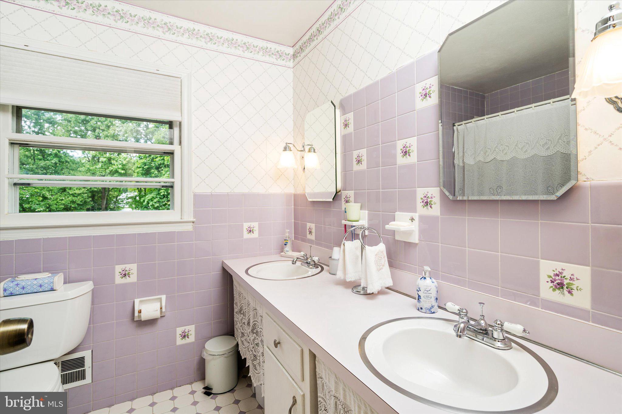 19 Clive Court Ewing, NJ 08638 - Photo 25 of 36