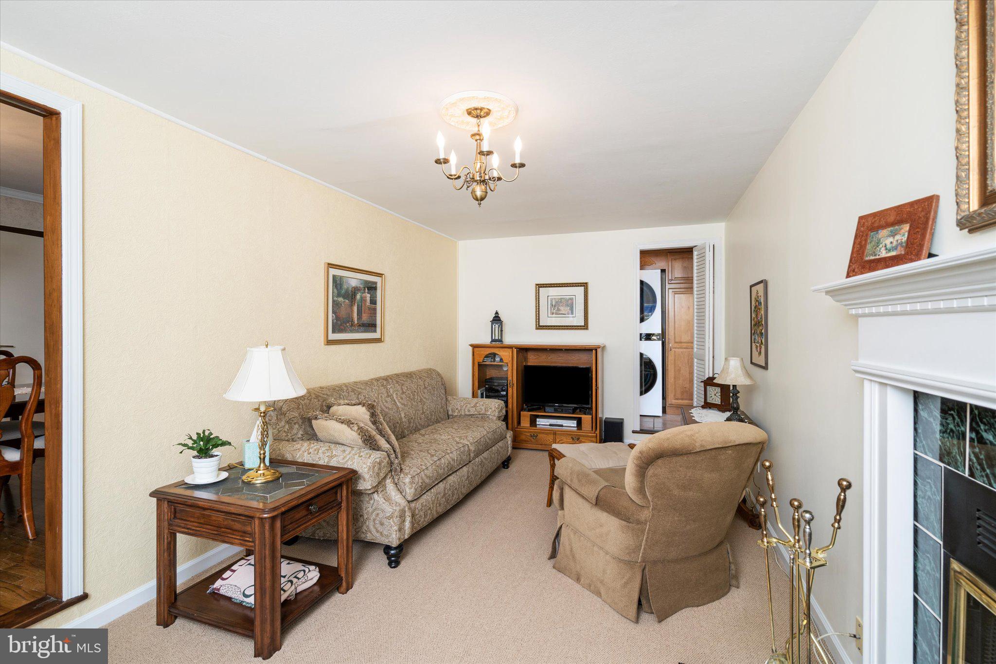 19 Clive Court Ewing, NJ 08638 - Photo 27 of 36