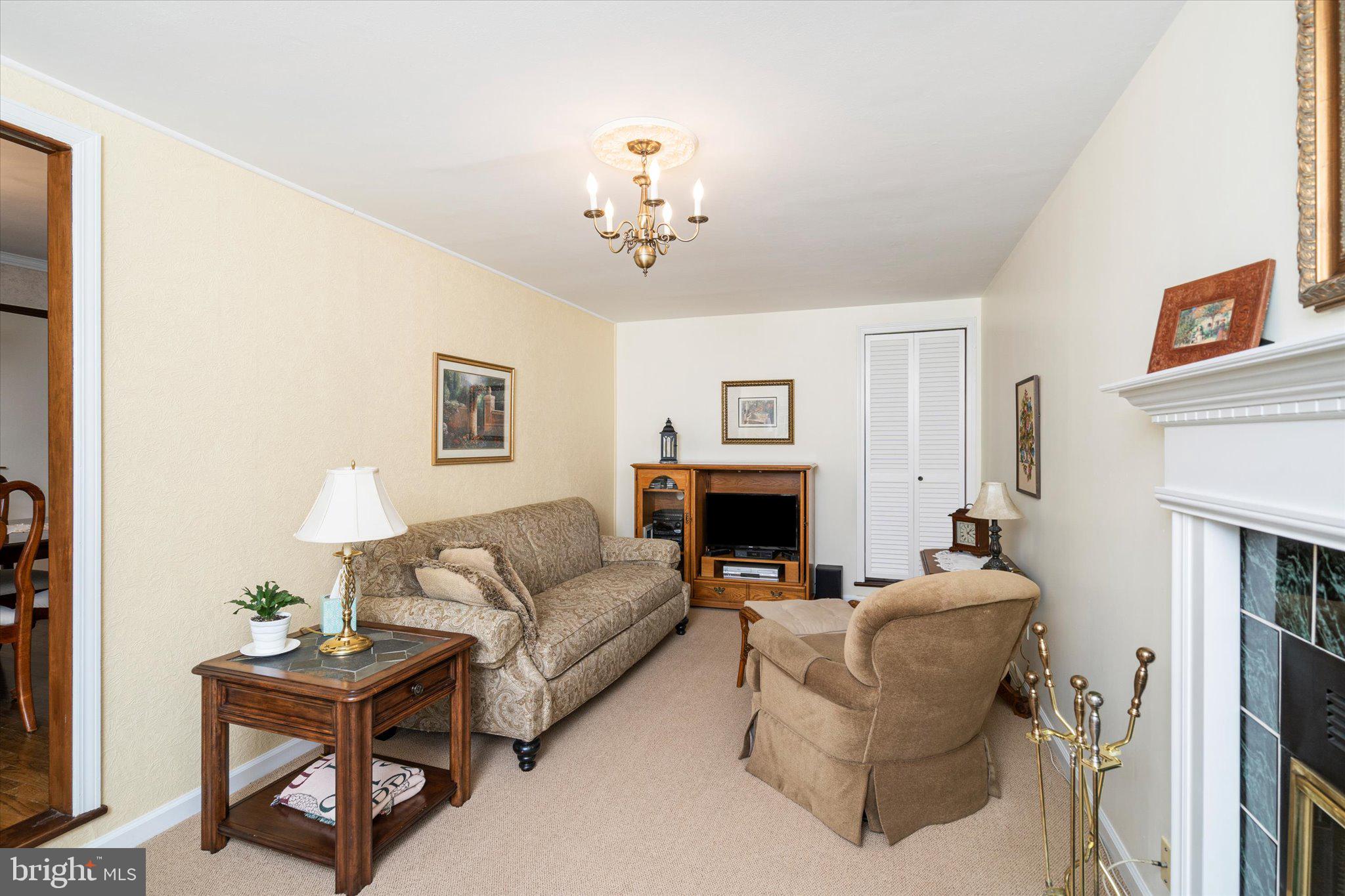 19 Clive Court Ewing, NJ 08638 - Photo 28 of 36