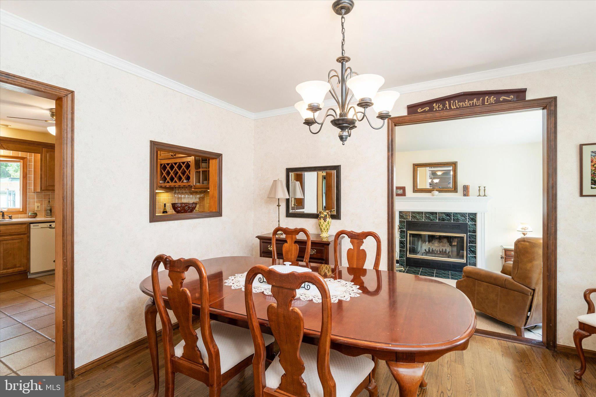 19 Clive Court Ewing, NJ 08638 - Photo 9 of 36