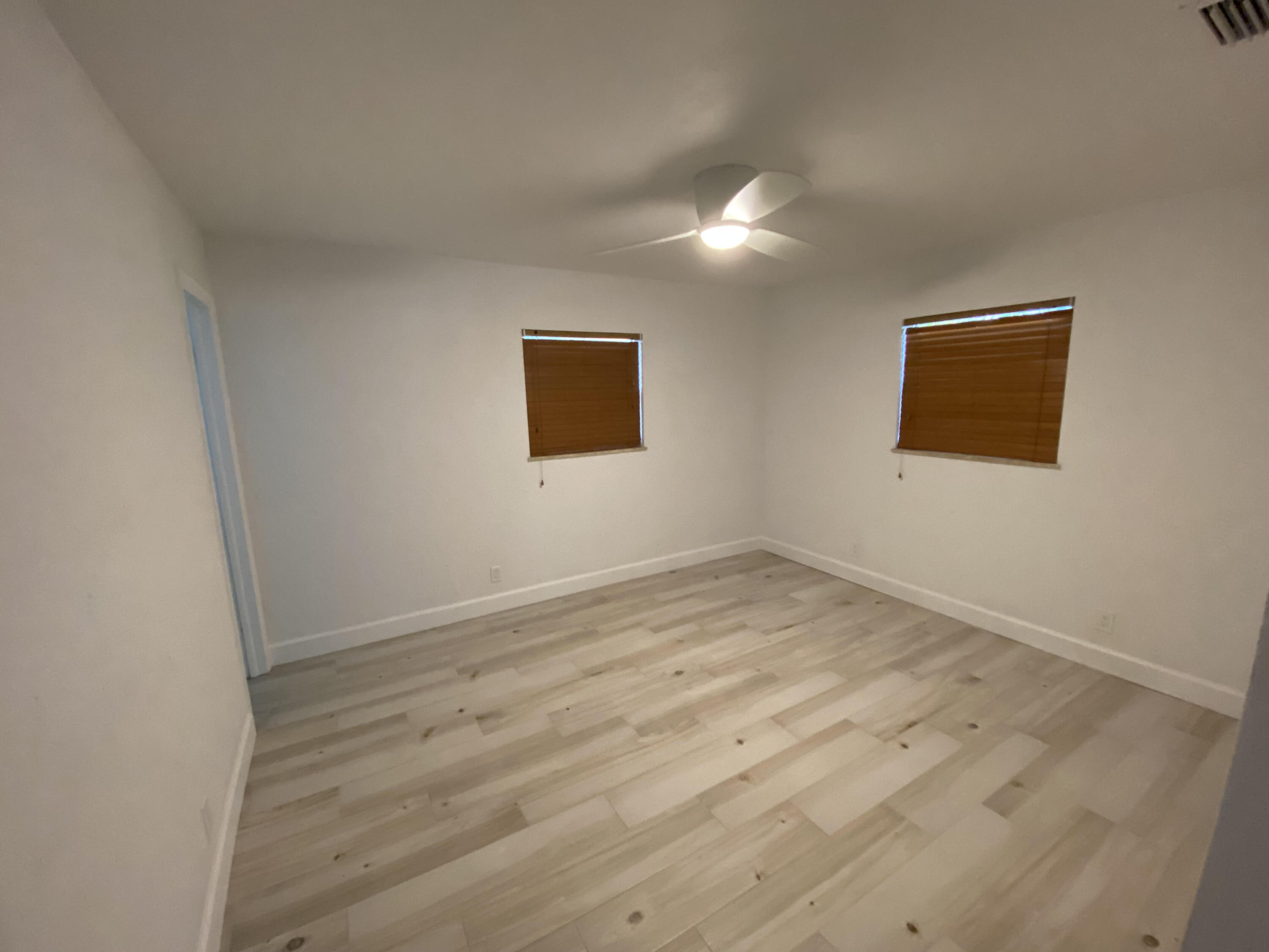 209 Coventry Street Boca Raton, FL 33487 - Photo 9 of 18 Primary Bedroom 1