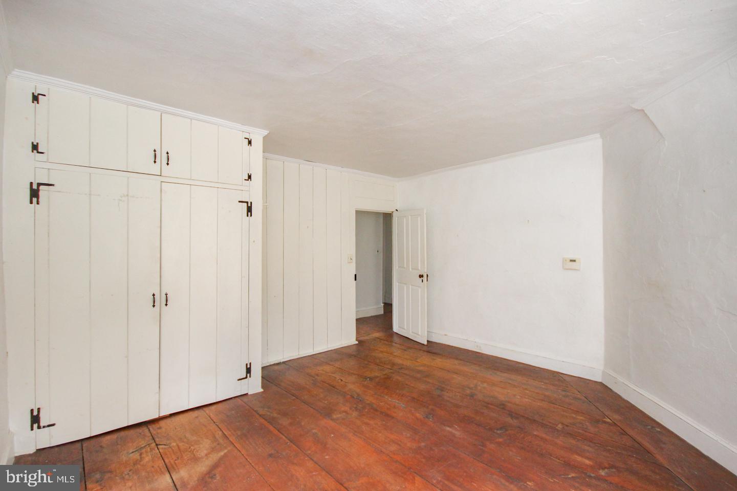 432 Old Forge Road Media, PA 19063 - Photo 15 of 41 a view of an empty room