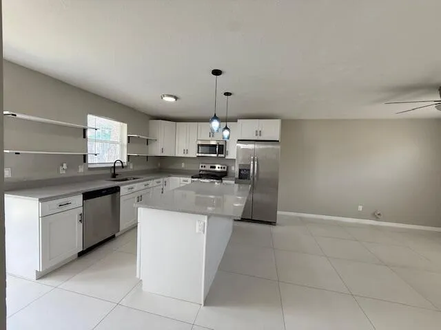 $2,000 | 905 9th Street, Unit B, West Palm Beach, FL 33401