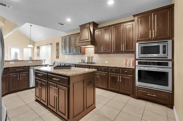 $3,600 | 9684 Salvia Drive, Fort Worth, TX 76177