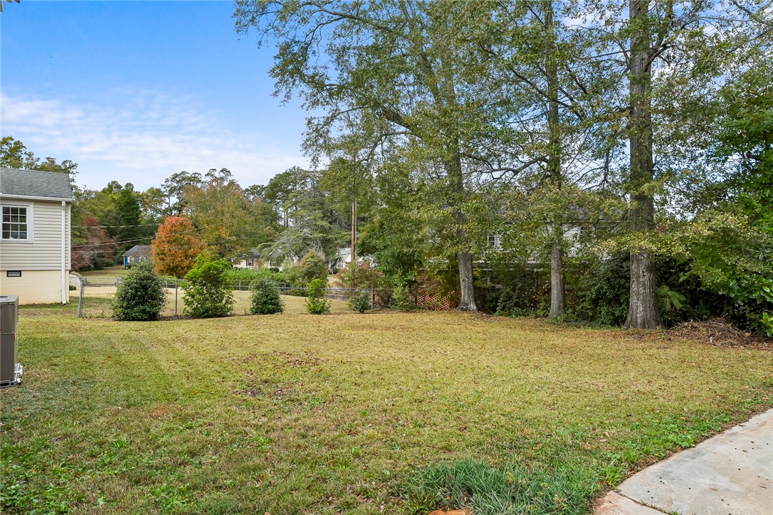 114 Henry Avenue Anderson, SC 29625 - Photo 29 of 40