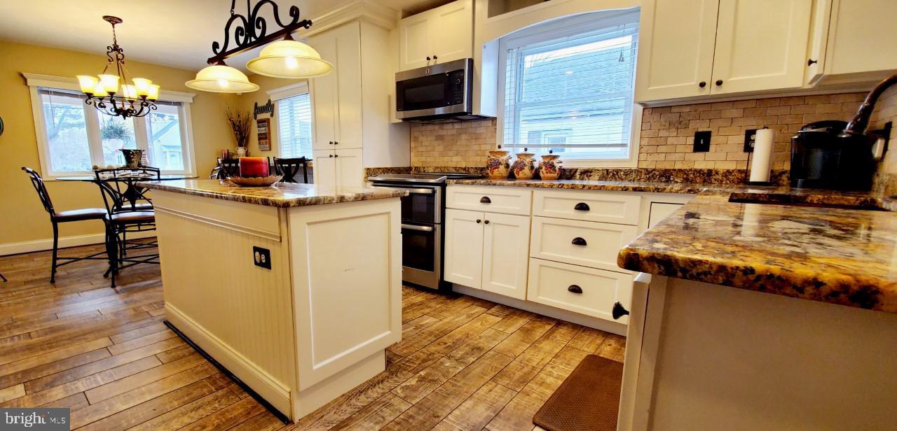 7342 Gunpowder Road Baltimore, MD 21220 - Photo 9 of 44 Three ovens!