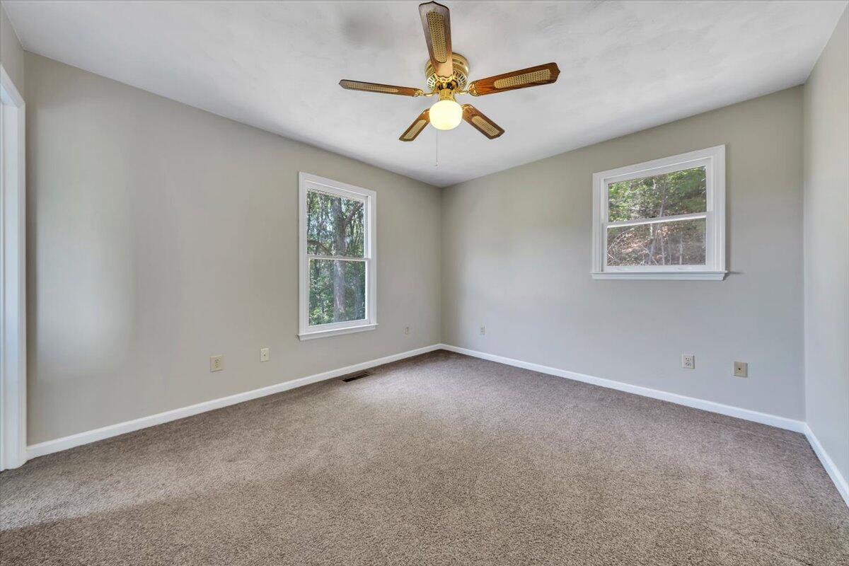 347 Roy Road Troutville, VA 24175 - Photo 15 of 37 15-MIB07895