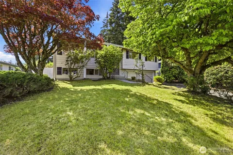 $885,000 | 19906 83rd Place West, Edmonds, WA 98026
