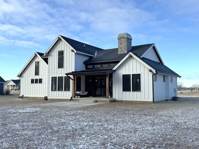 $475,000 | 404 Eagle Drive, Covington, IN 47932