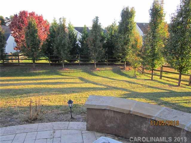 8913 Hedge Maple Road Charlotte, NC 28269 - Photo 12 of 13