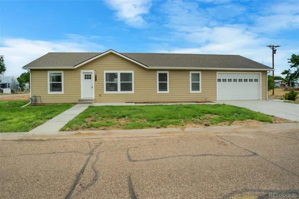 $335,000 | 304 East 8th Street, Flagler, CO 80815