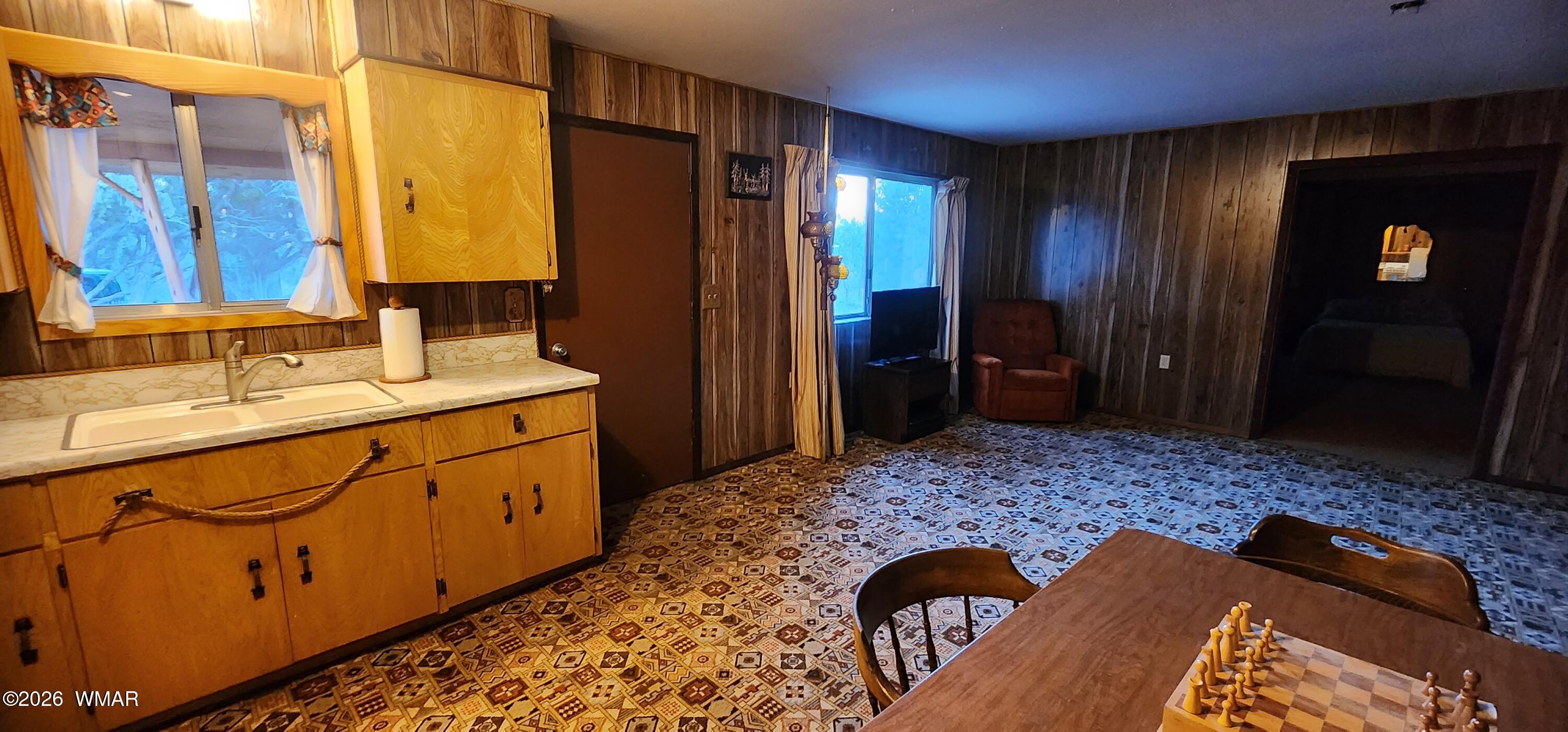 3091 Highway 277 Overgaard, AZ 85933 - Photo 18 of 34