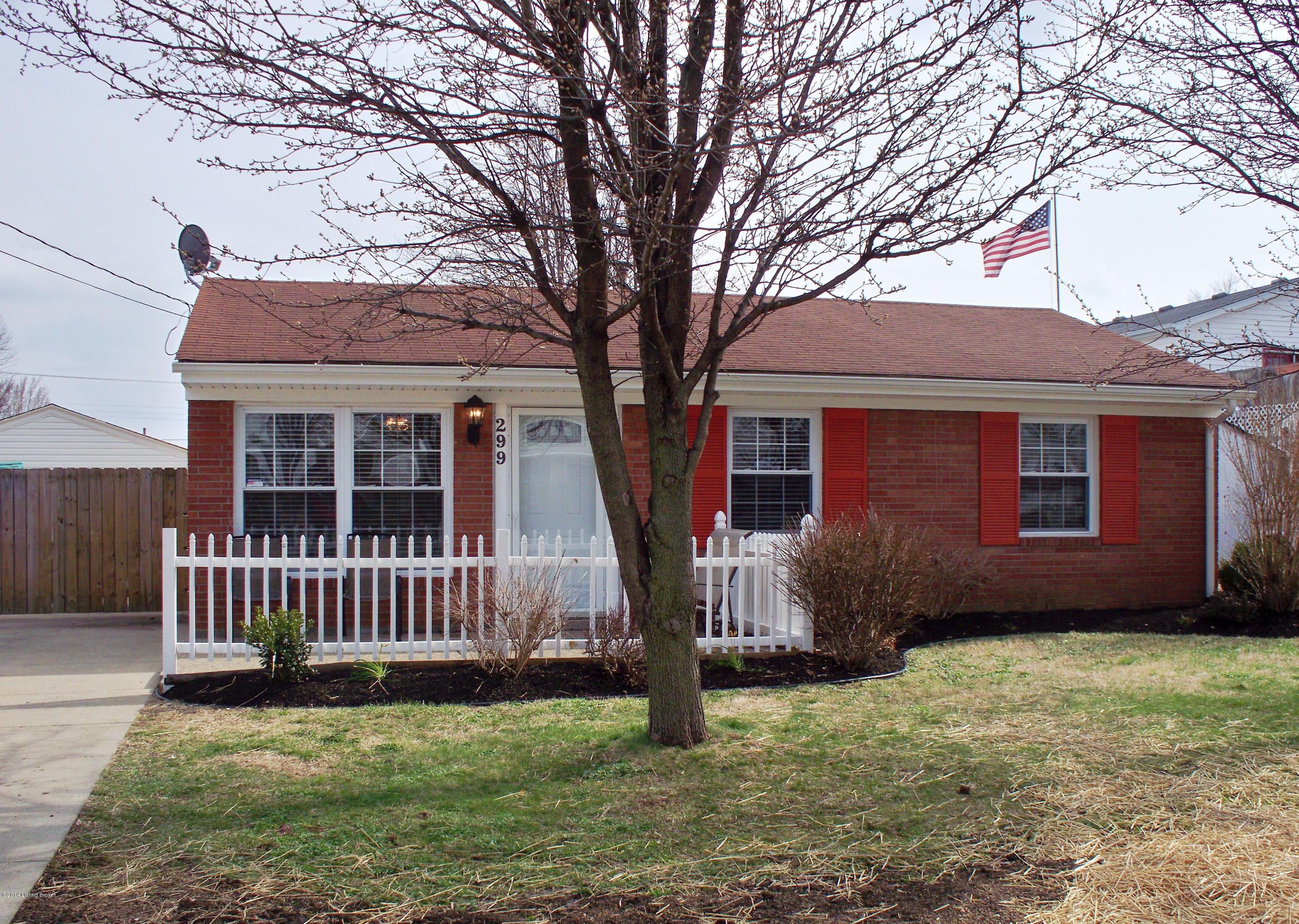 299 Meadowood Road Louisville, KY 40229 - Photo 1 of 20 100_2484