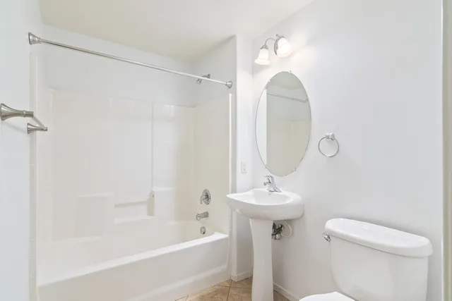 $415,000 | 26352 Arboretum Way, Unit 3501, Murrieta, CA 92563