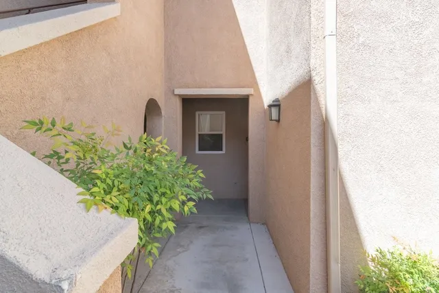 $415,000 | 26352 Arboretum Way, Unit 3501, Murrieta, CA 92563