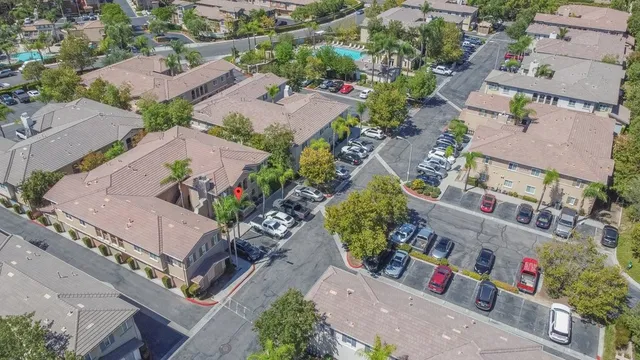 $415,000 | 26352 Arboretum Way, Unit 3501, Murrieta, CA 92563