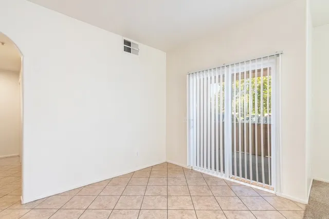 $415,000 | 26352 Arboretum Way, Unit 3501, Murrieta, CA 92563