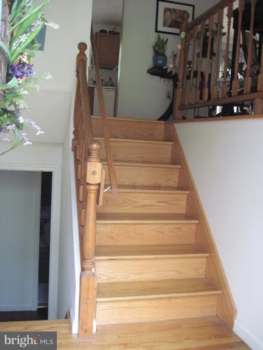 9269 Mountjoy Road Marshall, VA 20115 - Photo 6 of 14 a view of entryway