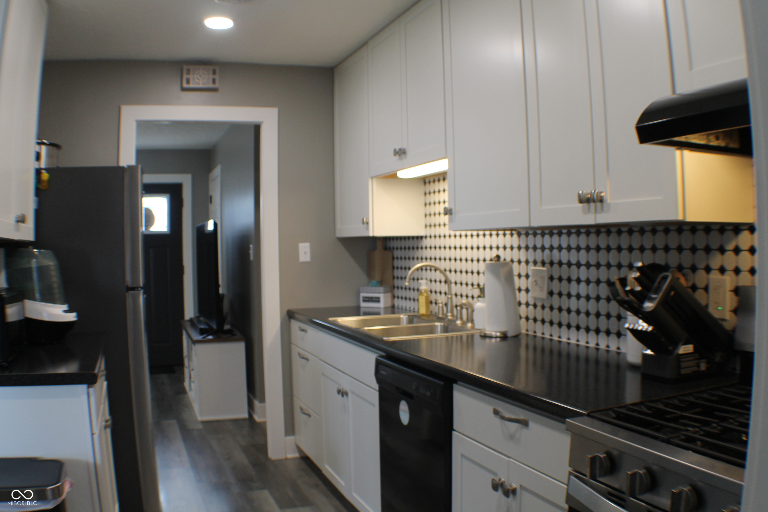 1548 Westgate Road Seymour, IN 47274 - Photo 44 of 55