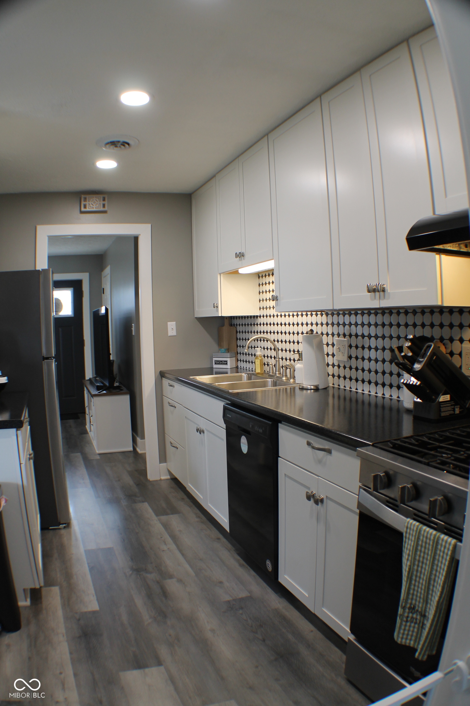 1548 Westgate Road Seymour, IN 47274 - Photo 45 of 55