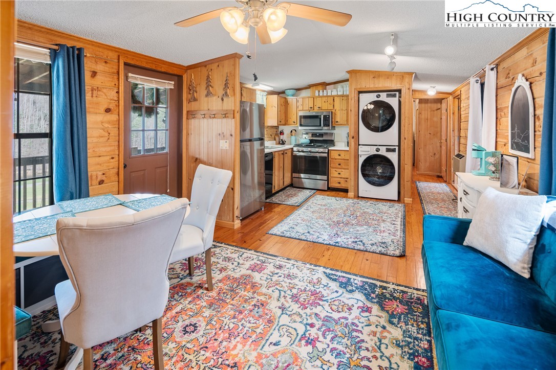 2408 Todd Railroad Grade Road Todd, NC 28684 - Photo 5 of 44