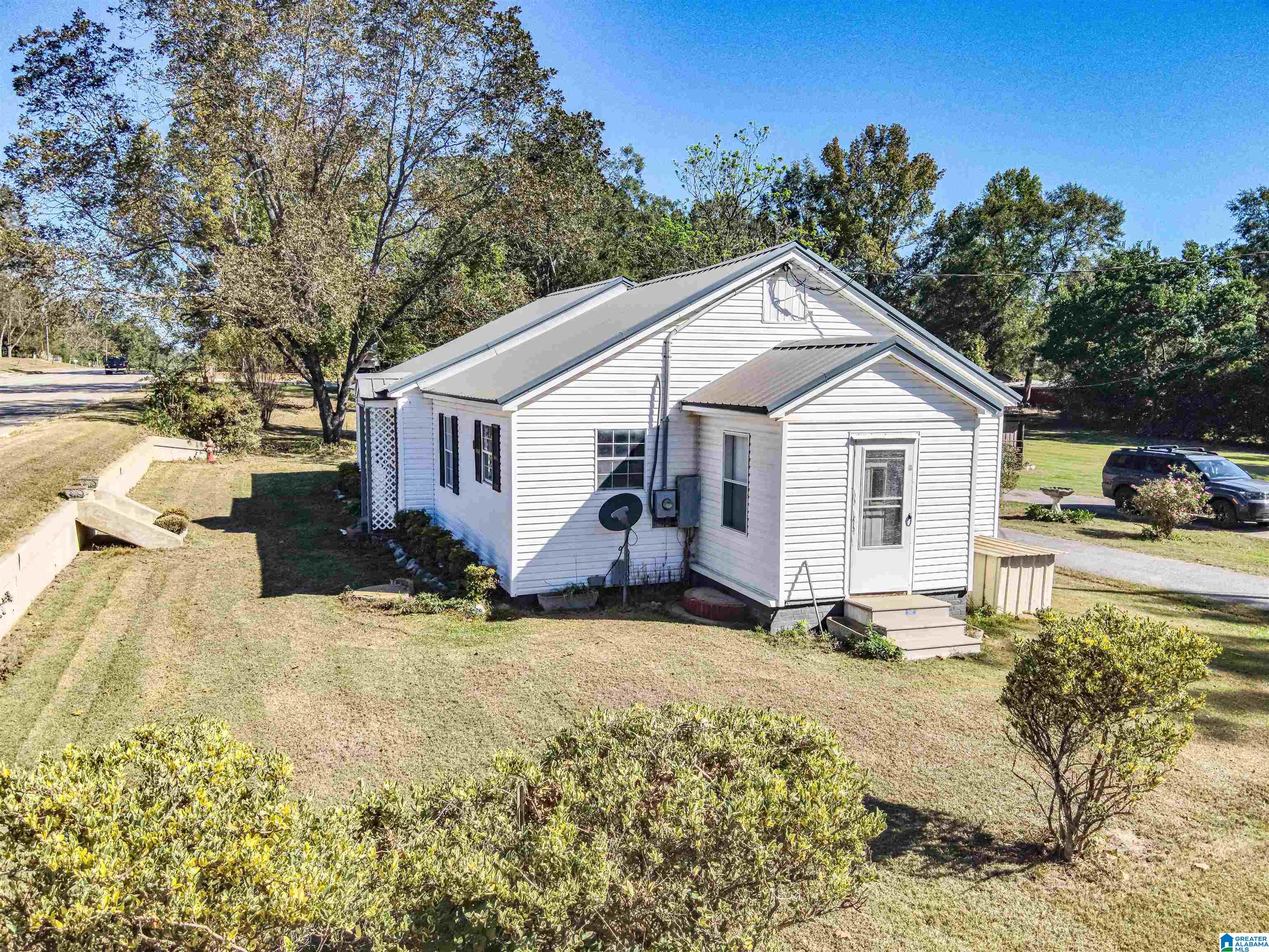 9 Oil Tank Road Maplesville, AL 36750 - Photo 3 of 30