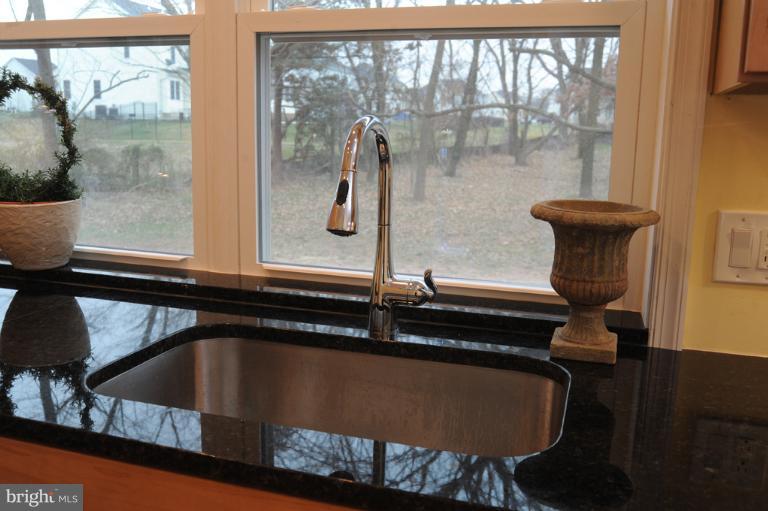 20300 Whites Ferry Road Poolesville, MD 20837 - Photo 8 of 30 a close view of sink