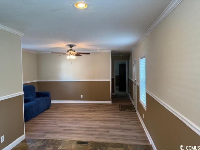 581 Eden Avenue Murrells Inlet, SC 29576 - Photo 7 of 21