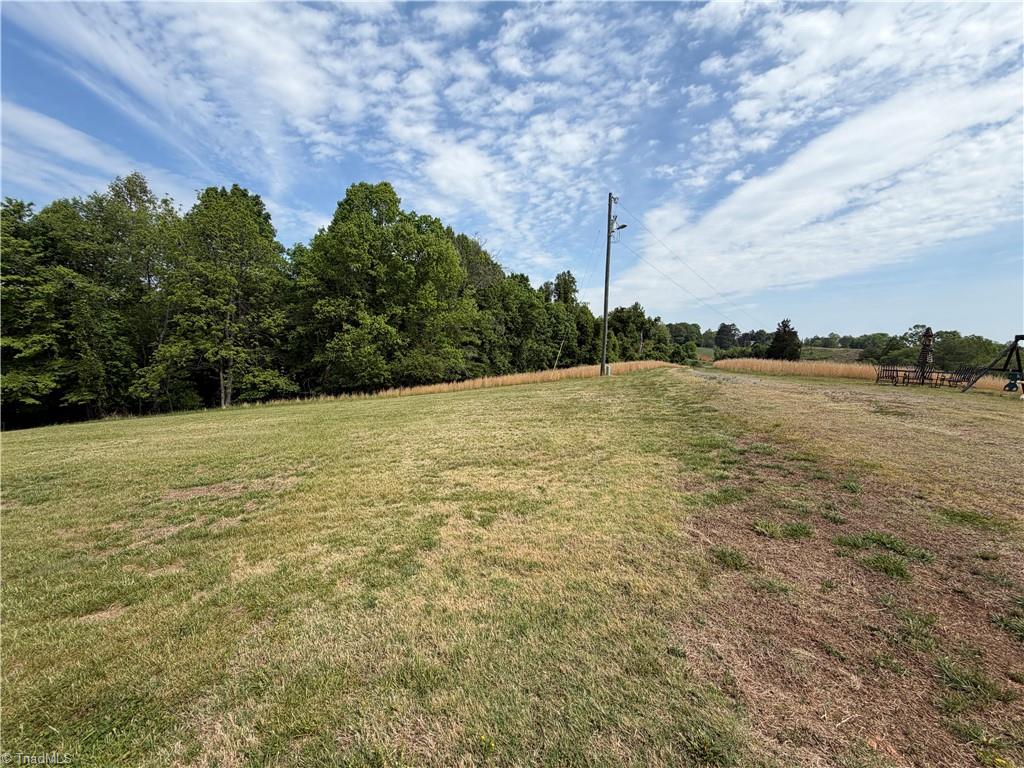202 Roby Fulk Road Pinnacle, NC 27043 - Photo 33 of 49 Gallery Image 33