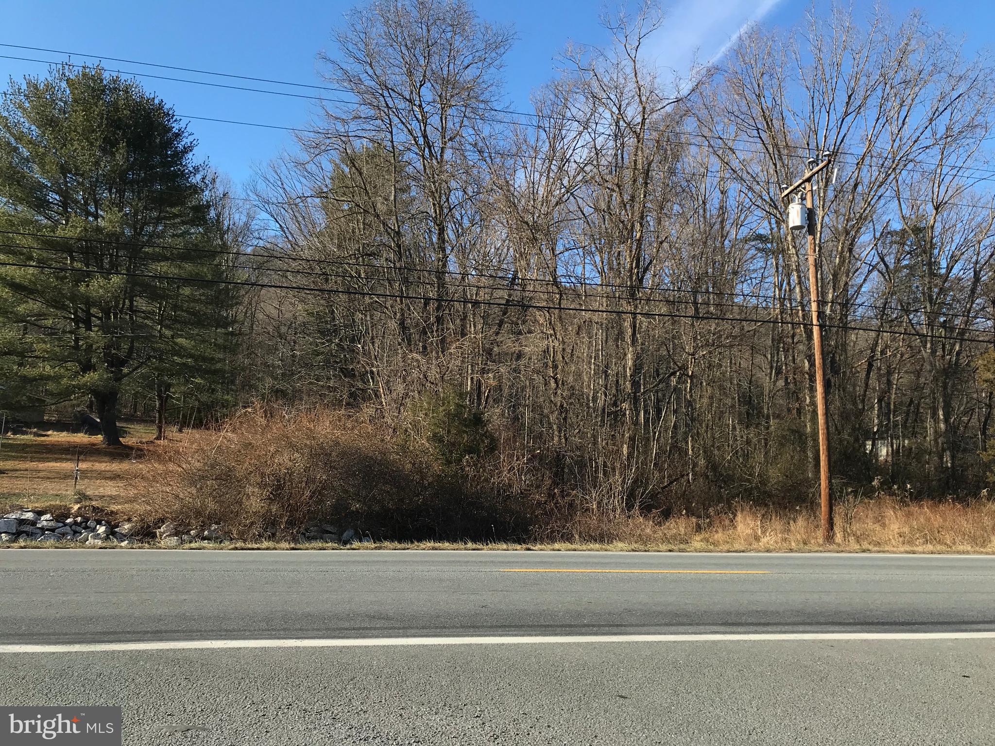 522 Valley Road Berkeley Springs, WV 25411 - Photo 6 of 12