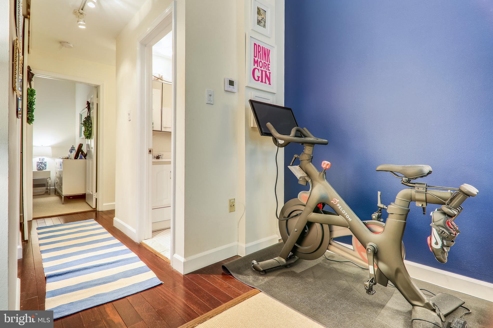 2007 O Street Northwest, Unit 404 Washington, DC 20036 - Photo 19 of 41